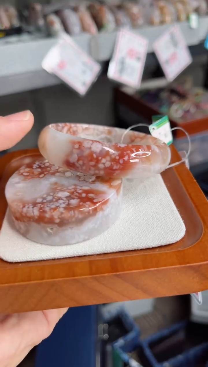 石英质玉未镶嵌手镯55圈口（赠送镯心）6148056