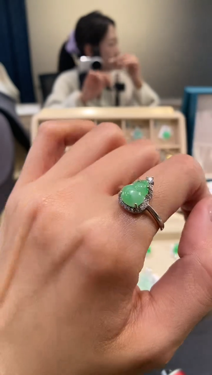 【闪购商品】翡翠吊坠(不含链)银S925镶嵌戒指