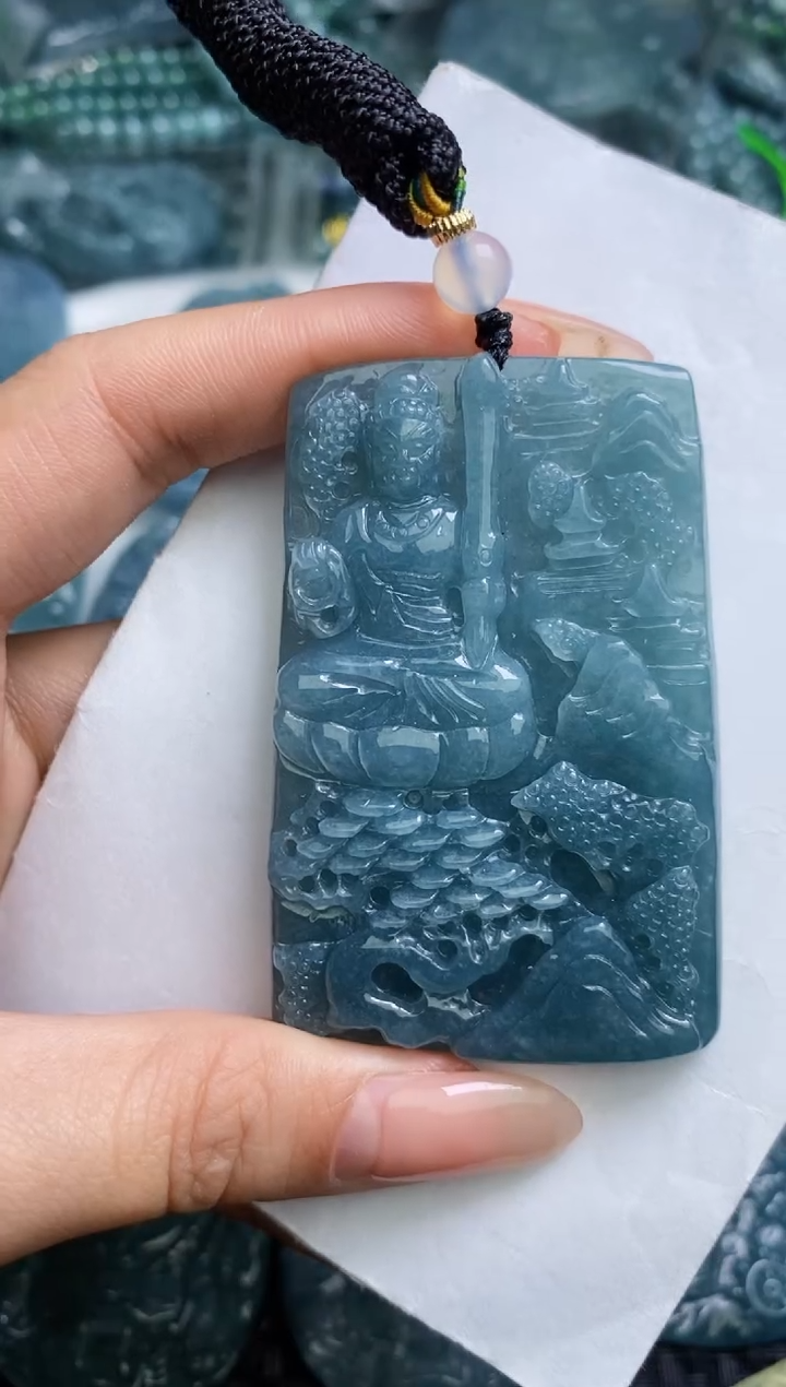 【闪购商品】翡翠颈饰未镶嵌          