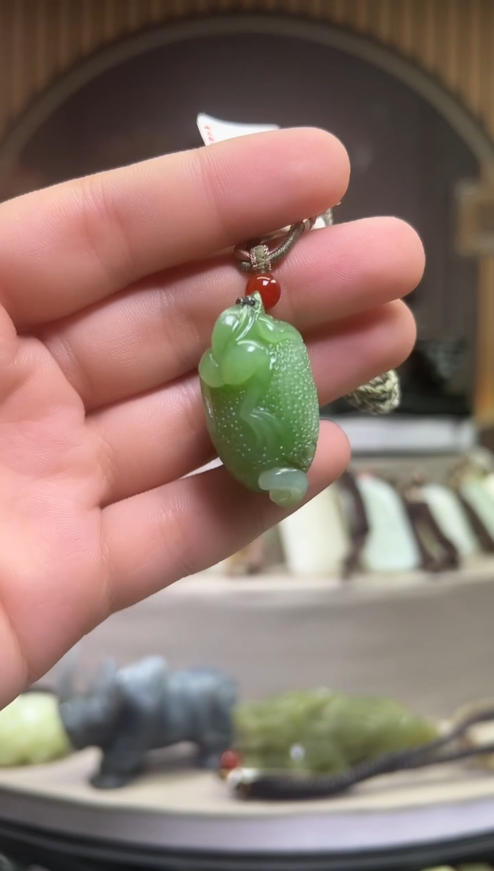 未镶嵌和田玉摆件挂件