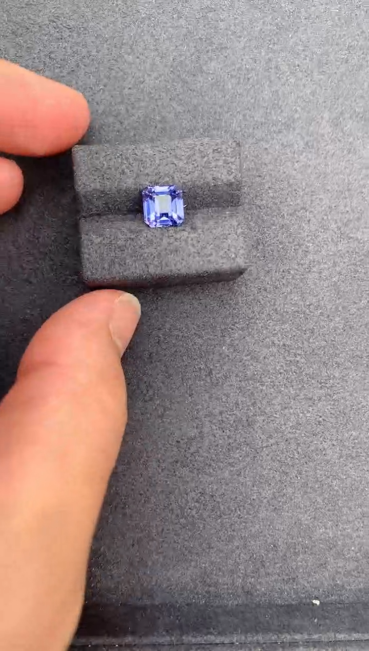 【闪购商品】彩色蓝宝石裸石未镶嵌2ct无烧紫蓝宝