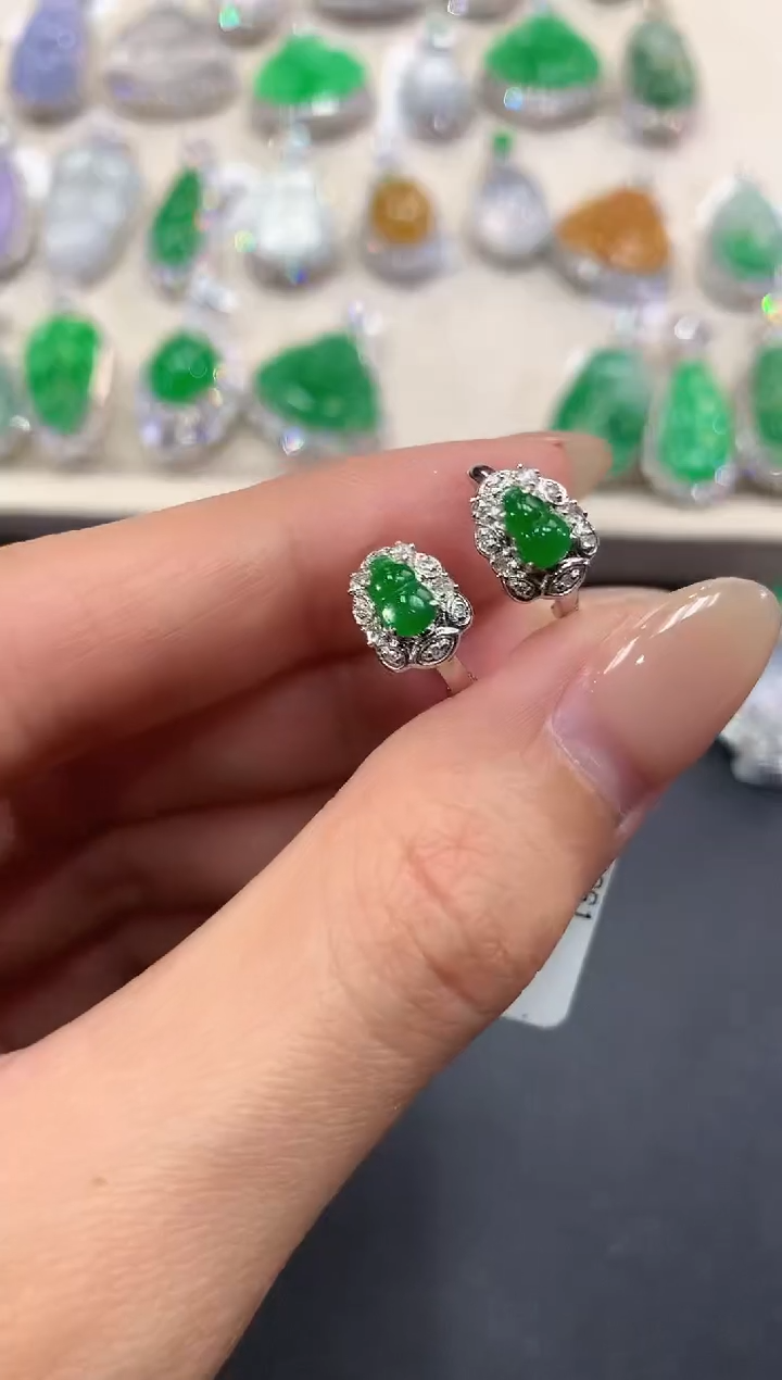 【闪购商品】翡翠耳饰18K金镶嵌a114     