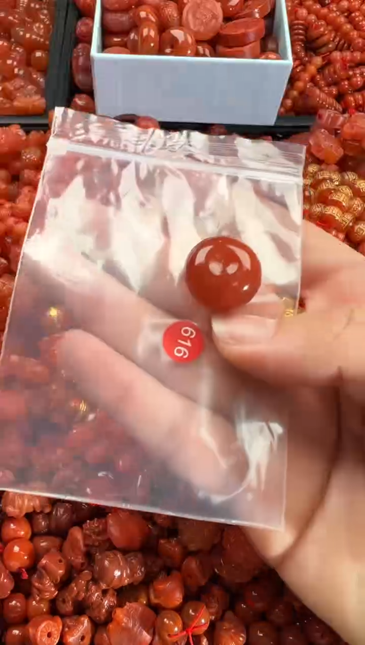 【闪购商品】南红玛瑙颈饰未镶嵌1