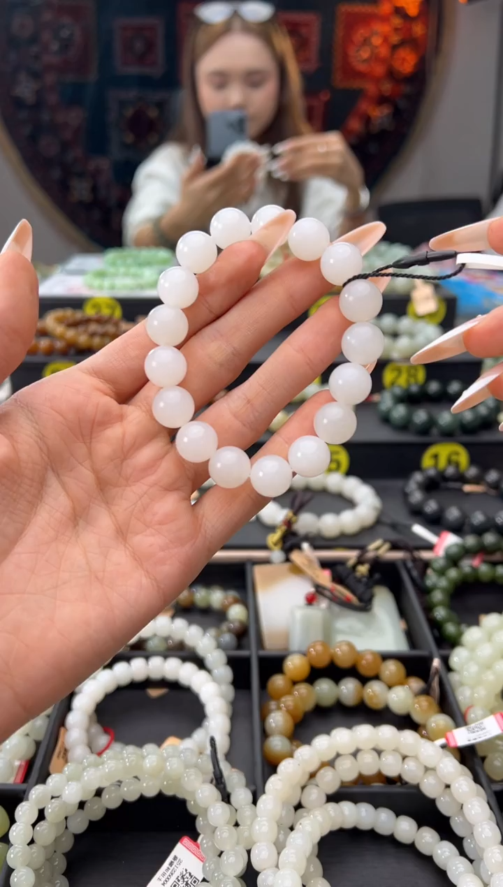 未镶嵌手串和田玉黑山料手串卡12