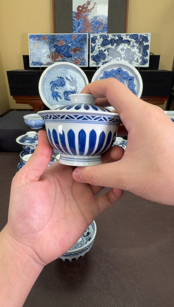 【闪购商品】羿器窑单菊瓣纹盖碗