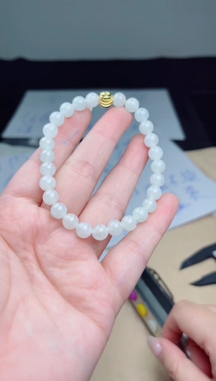 定制翡翠未镶嵌珠串