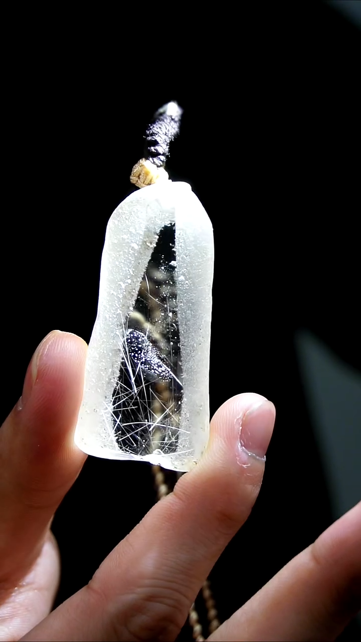 吊坠(赠链)未镶嵌水晶水晶