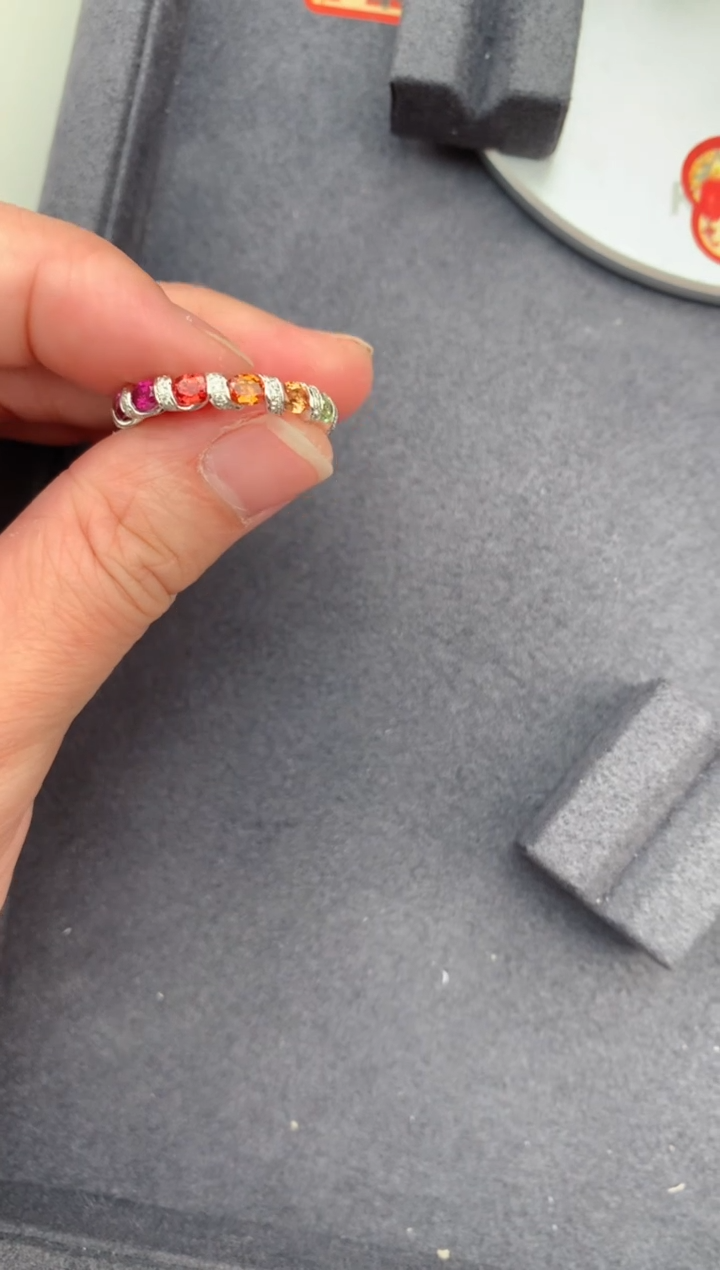 【闪购商品】彩色蓝宝石戒指18K金镶嵌2.5ct彩蓝宝戒指