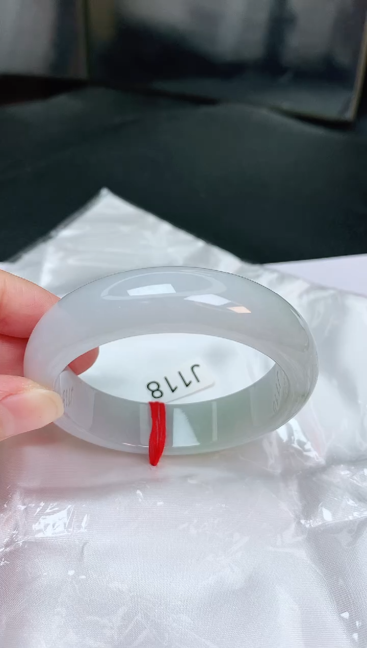 【闪购商品】翡翠手镯未镶嵌缅甸天然A货翡翠手镯