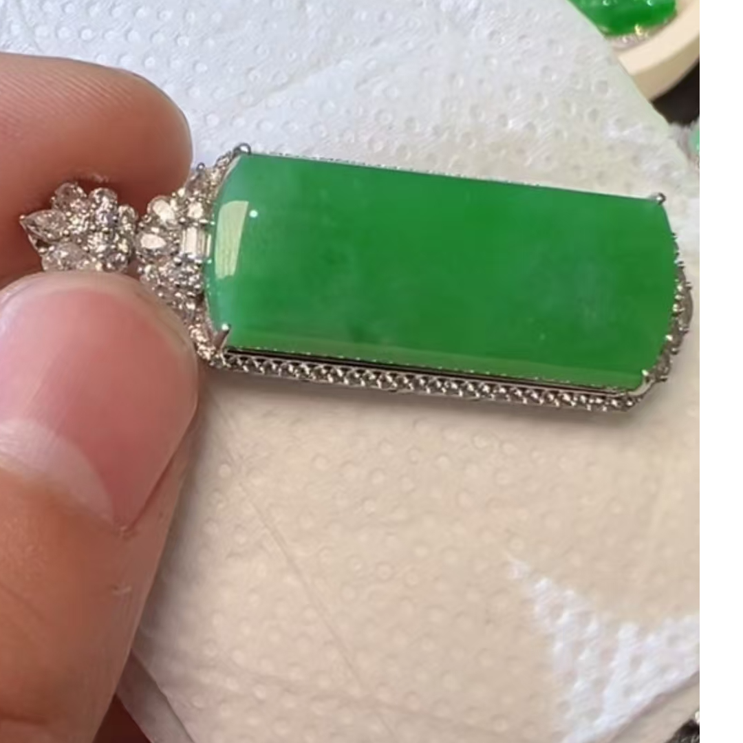 缅甸天然翡翠无事牌