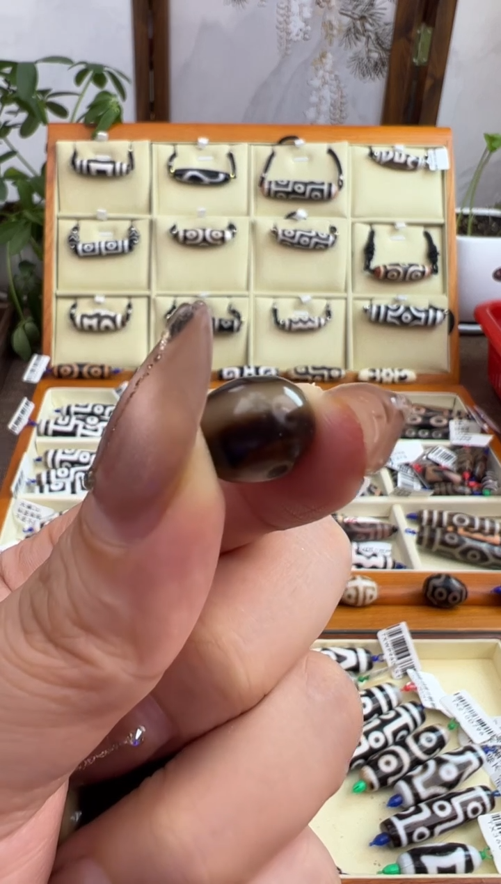 【闪购商品】玛瑙/玉髓吊坠(不含链)未镶嵌74.(微瑕随机发货)