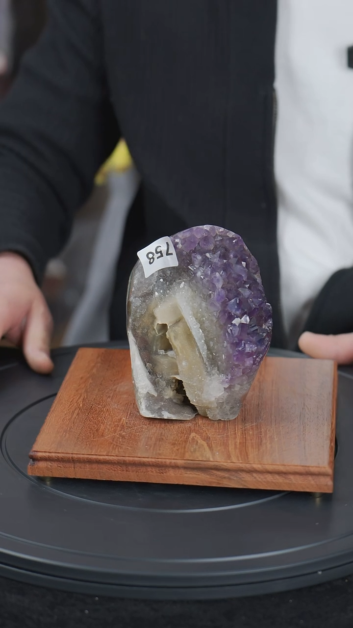 【闪购商品】紫晶大型摆件（非配饰）未镶嵌水晶