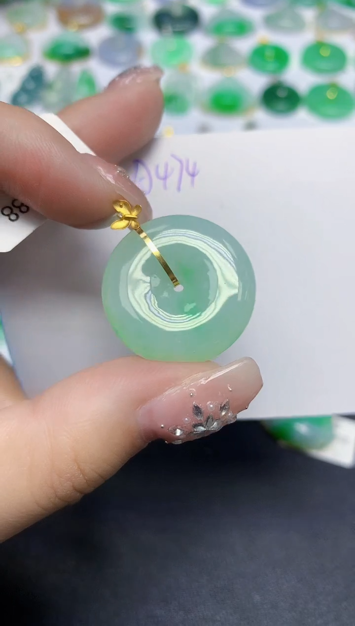 颈饰18K金镶嵌翡翠天然缅甸翡翠A货翡翠百元以上9元证书费自理