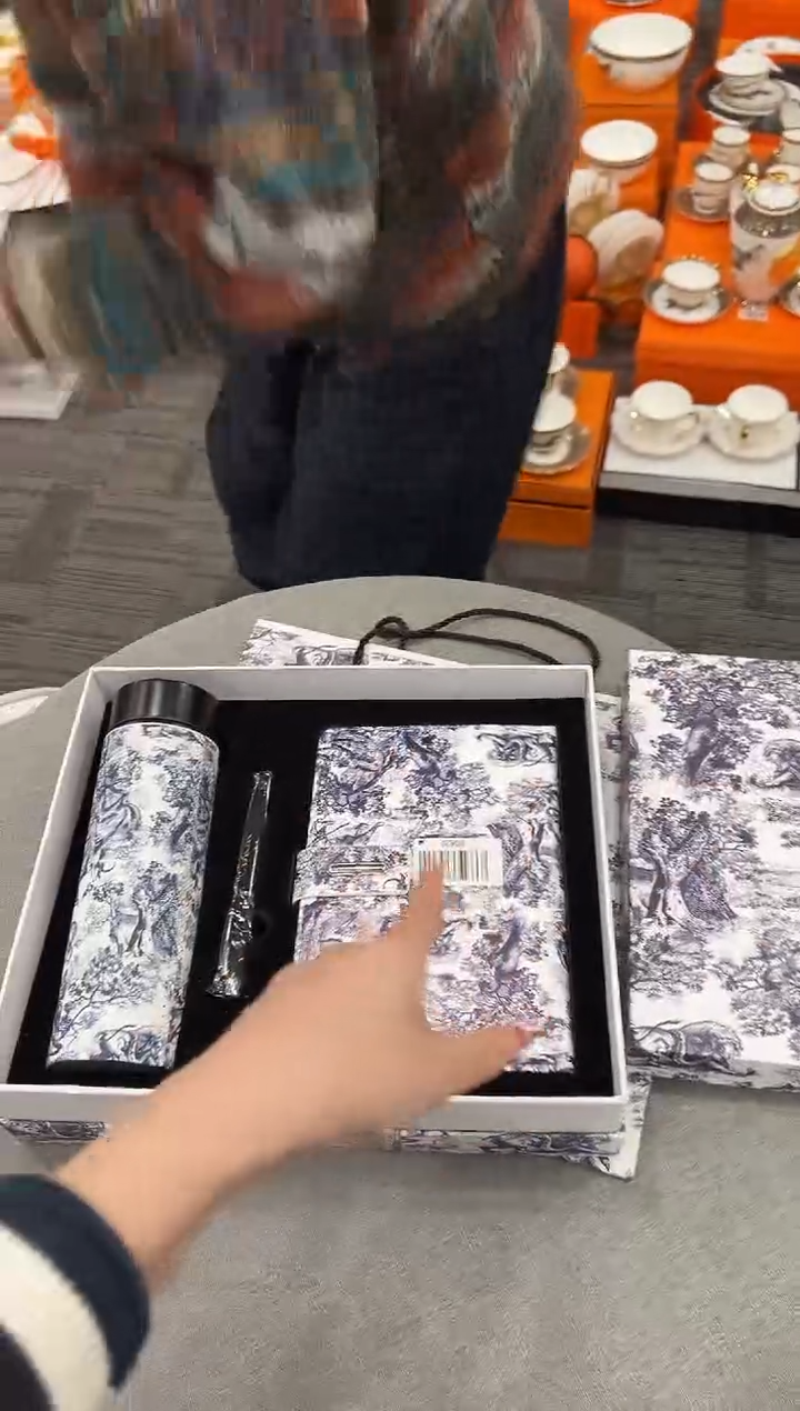 【闪购商品】杯H820--------------