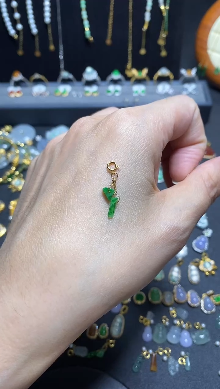 翡翠18K金镶嵌吊坠(不含链)1