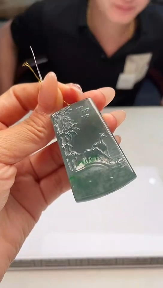 翡翠未镶嵌吊坠(不含链)182