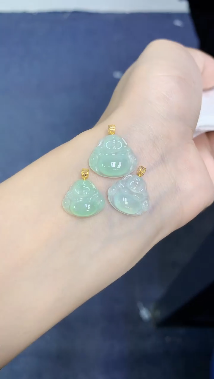 颈饰18K金镶嵌翡翠天然缅甸翡翠A货多样性发一件