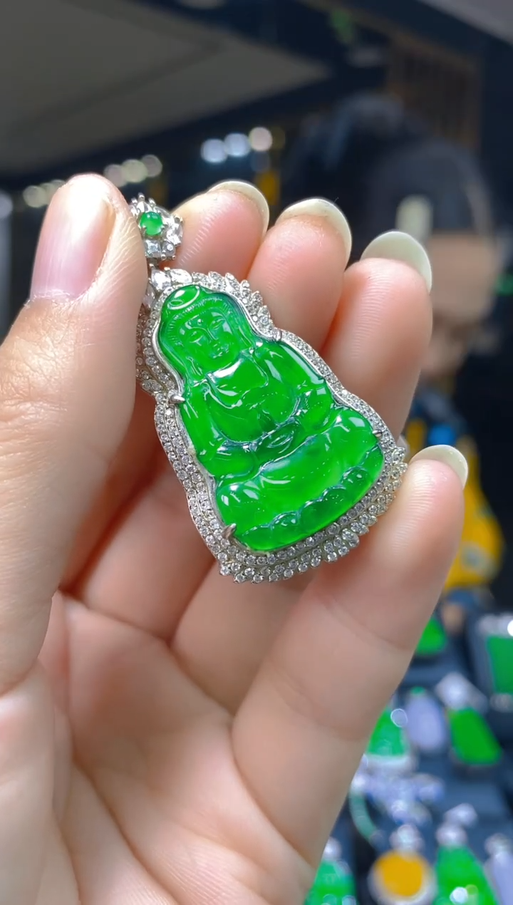 吊坠(赠链)银S925镶嵌翡翠011(多样性发货发其一)