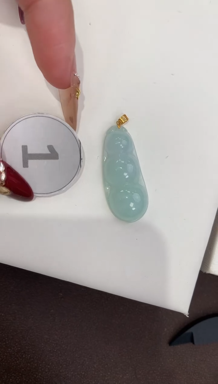 颈饰18K金镶嵌翡翠天然缅甸a货翡翠