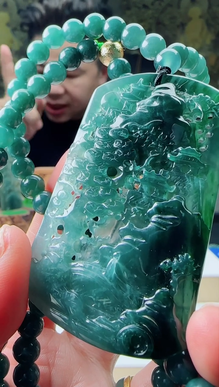 【闪购商品】翡翠颈饰未镶嵌11111111