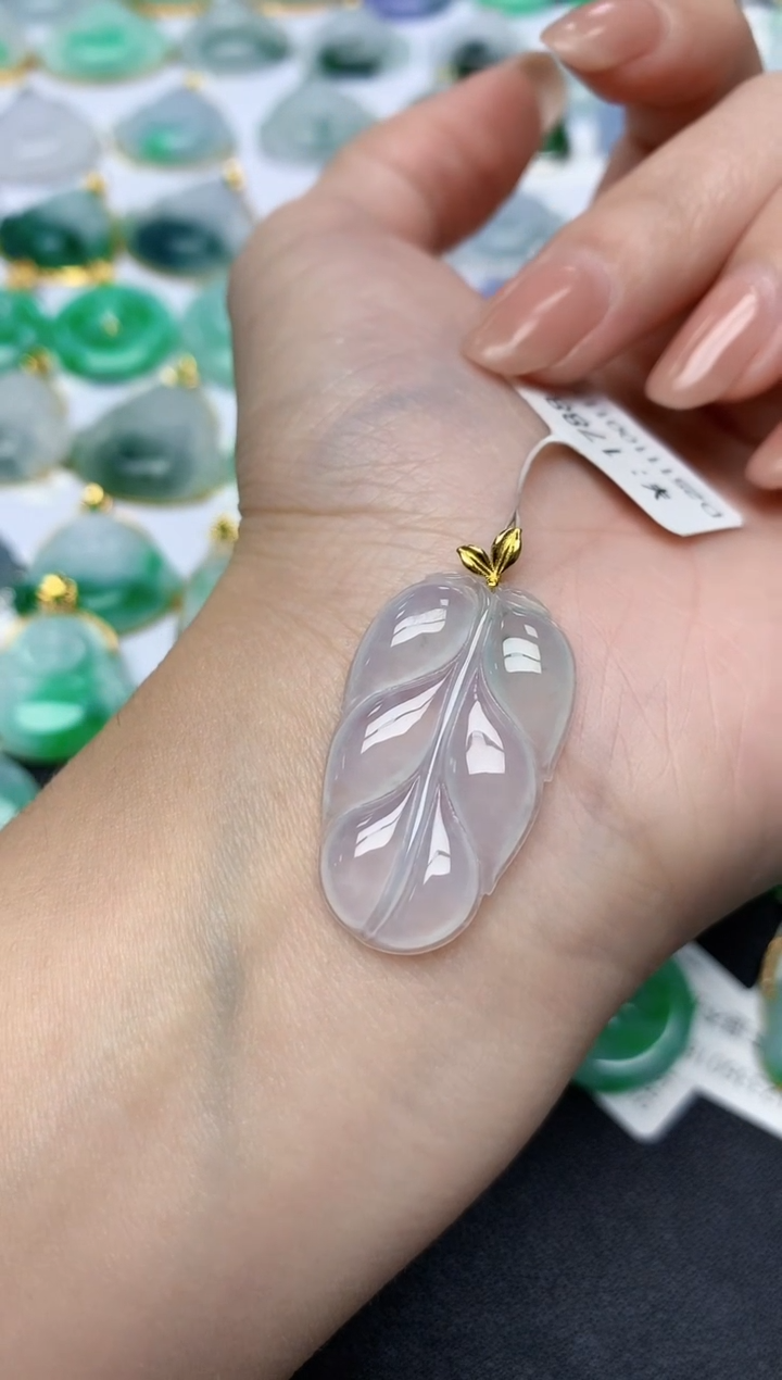 颈饰18K金镶嵌翡翠天然缅甸A货翡翠百元以上9元证书费自理