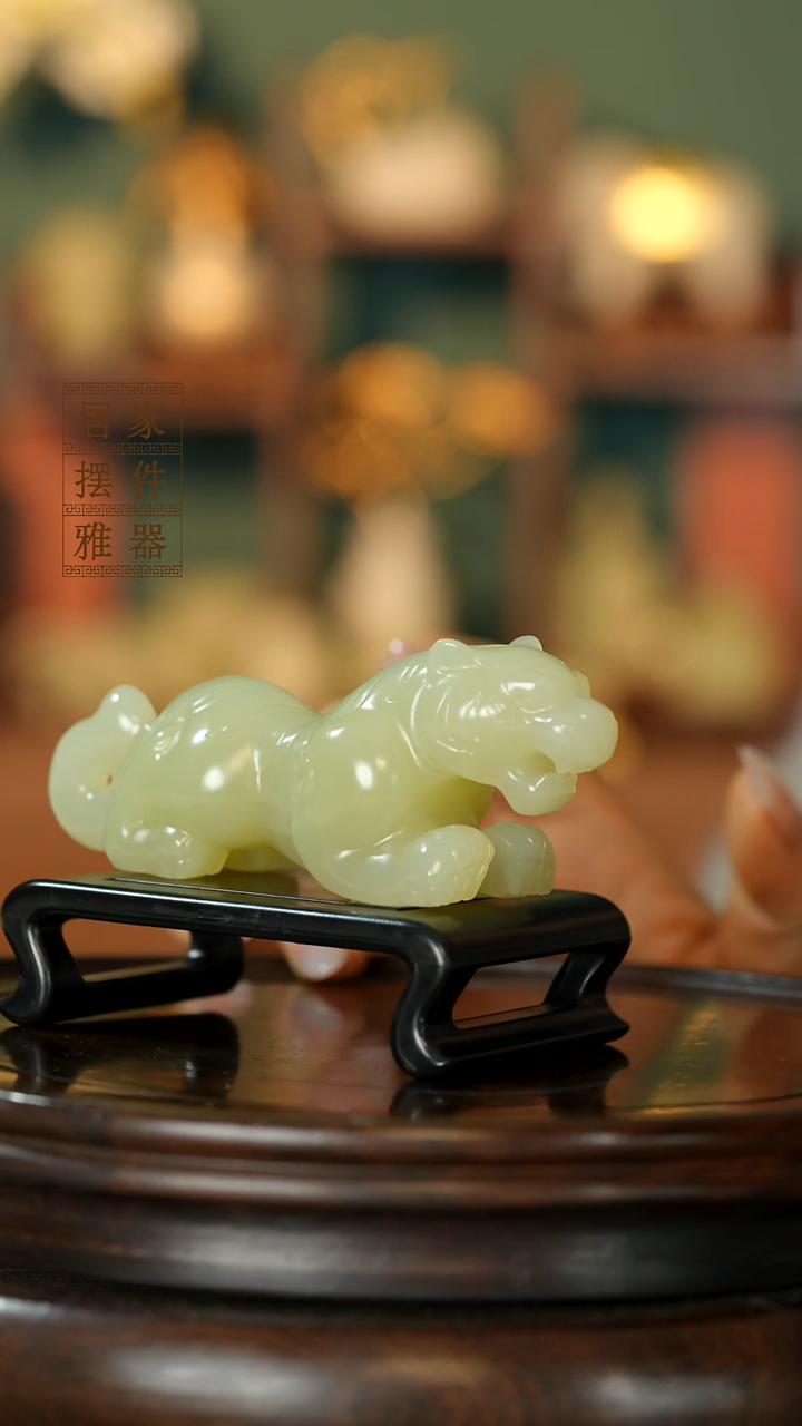 玉《虎虎生威》摆件