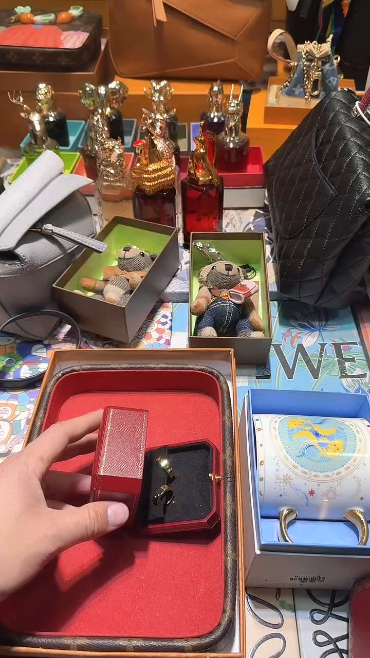 【闪购商品】瓷片11111111111111金