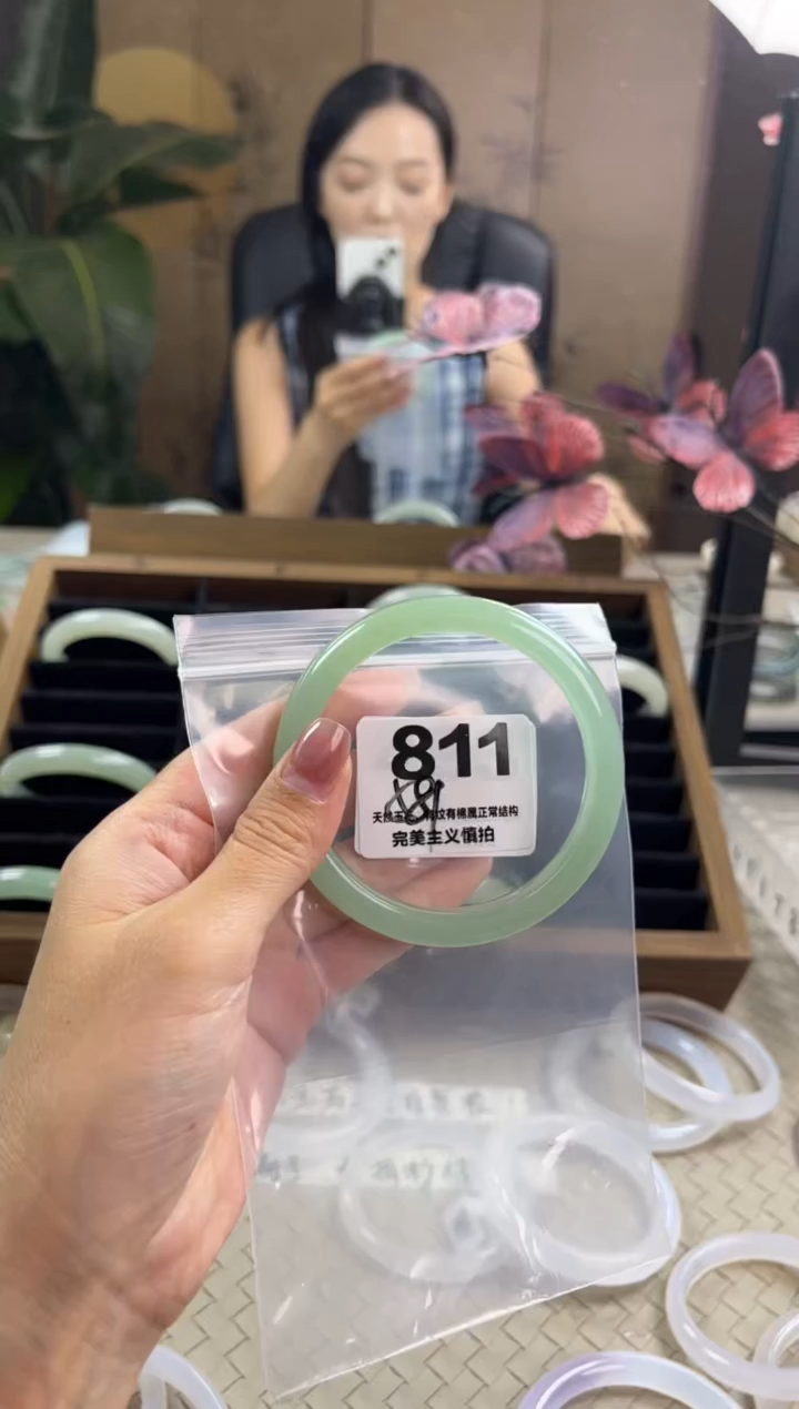 石英质玉手镯未镶嵌811