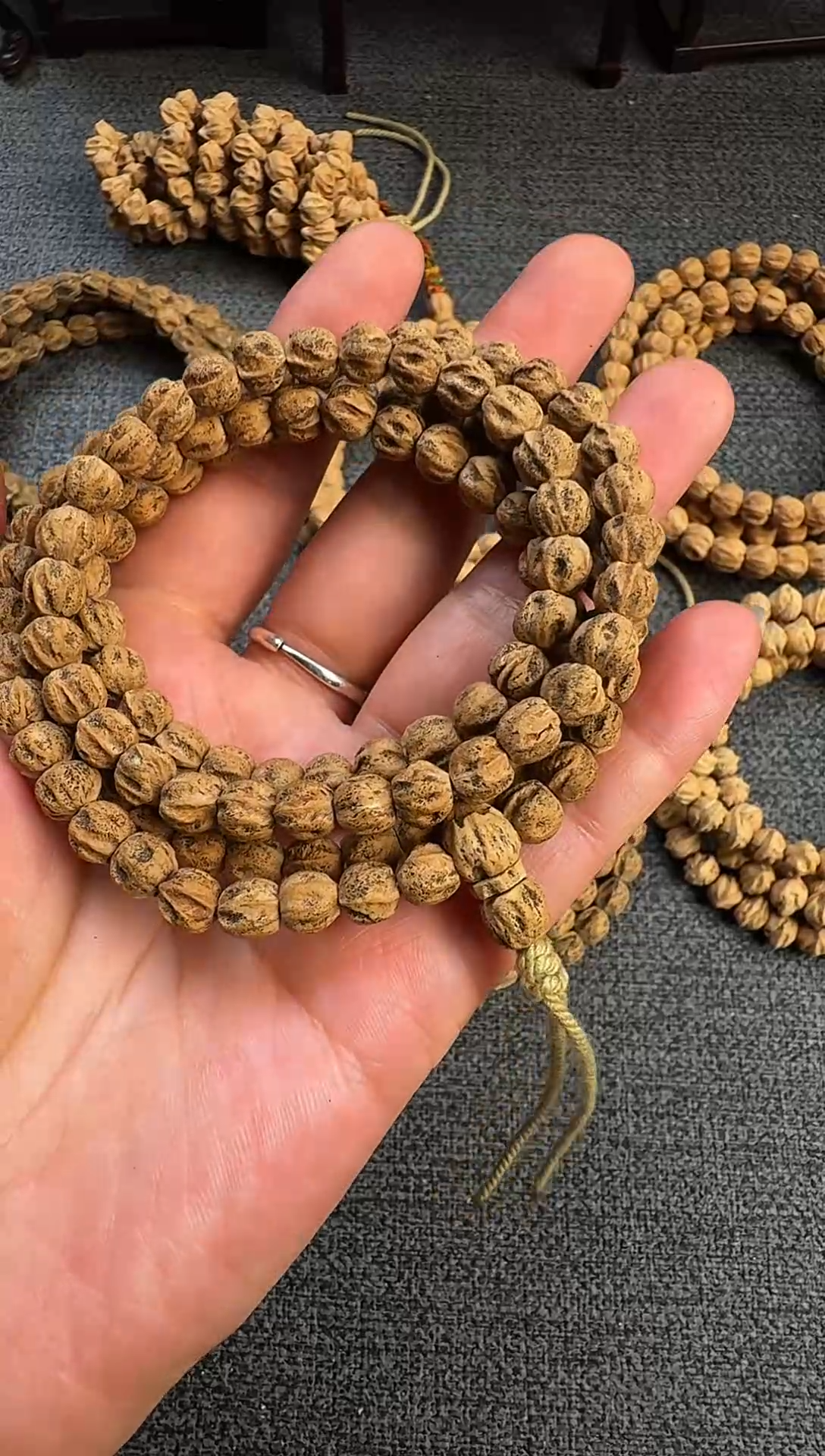 吊坠柏香籽/百香籽谭*鱼莲花鬼