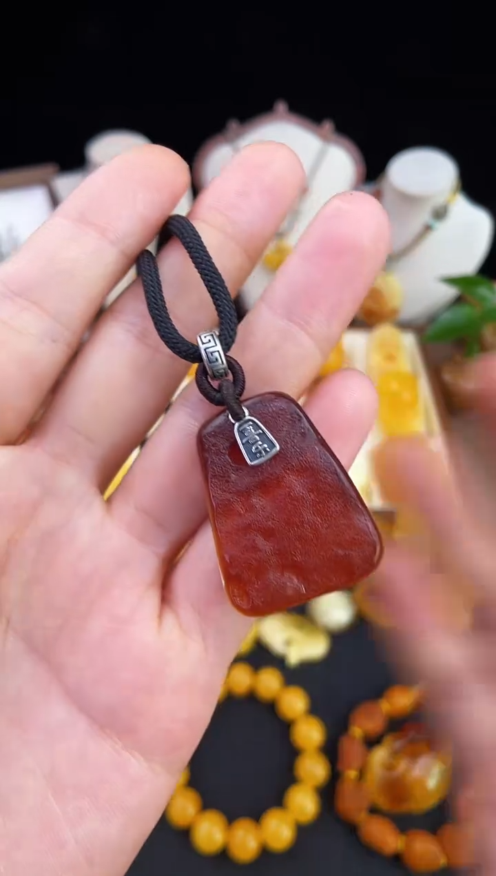 琥珀未镶嵌珠宝奇石柒月