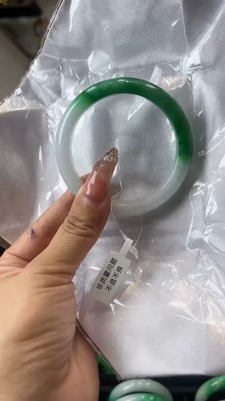 【闪购商品】砖雕闪18 圈口56 独货手镯