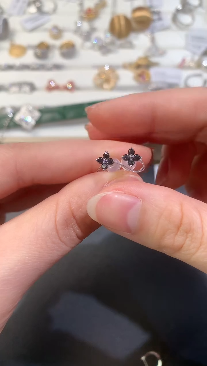 【闪购商品】钻石耳饰18K金镶嵌S504|880