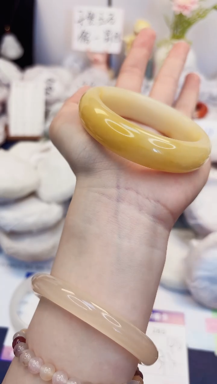 【闪购商品】石英质玉手镯未镶嵌265-财气镯-圈口57