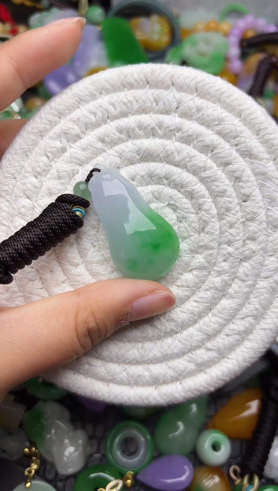 颈饰未镶嵌翡翠缅甸翡翠吊坠