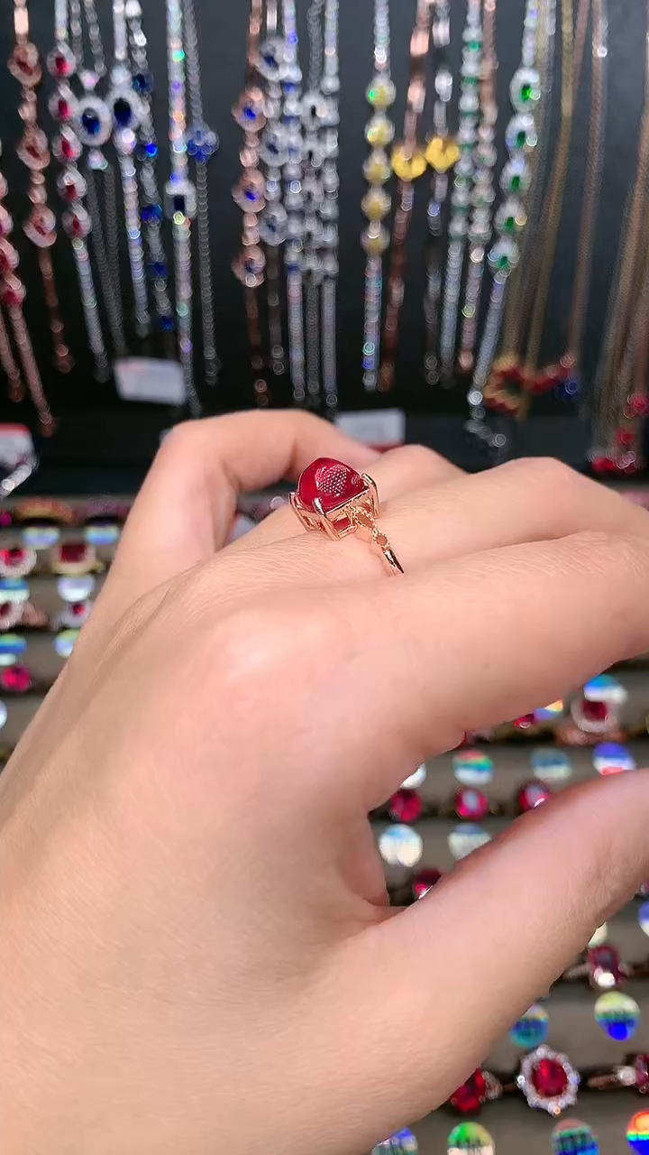 【闪购商品】红宝石戒指银S925镶嵌糖塔