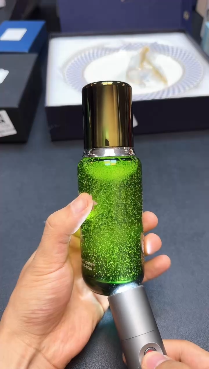 瓷片全新正品一件不留@@WE688