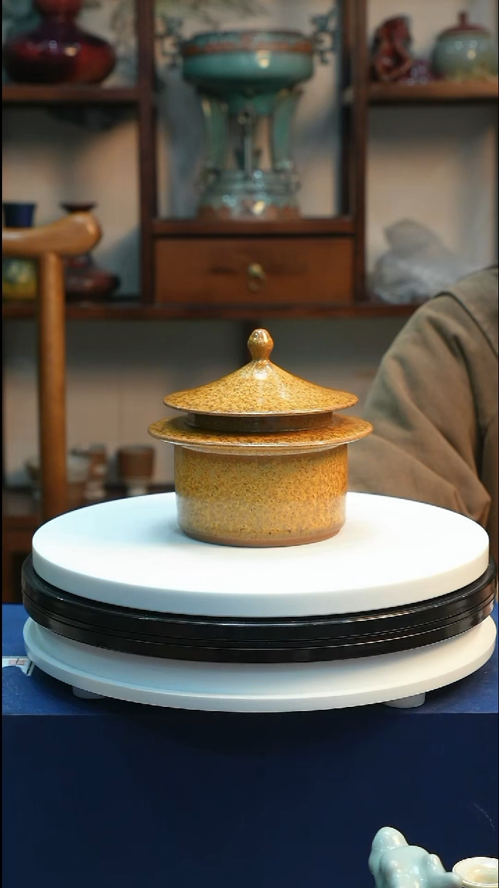 钧瓷黄金釉天坛茶叶罐