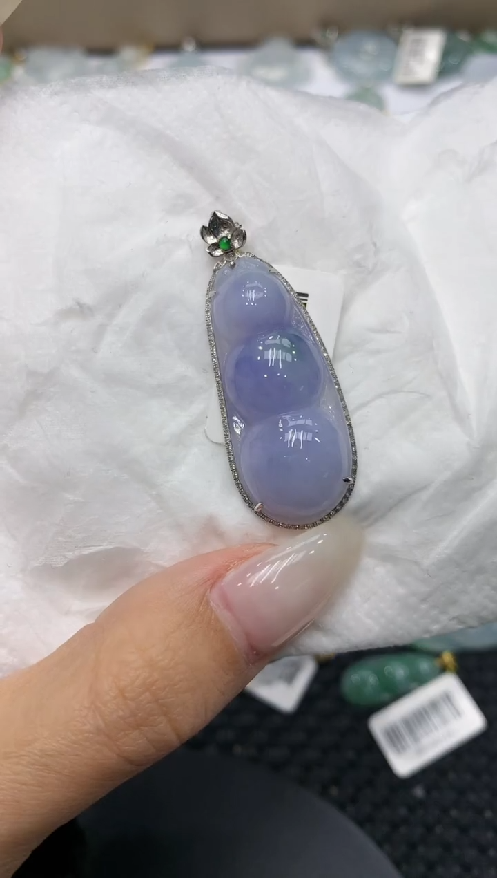 颈饰18K金镶嵌翡翠111111111111