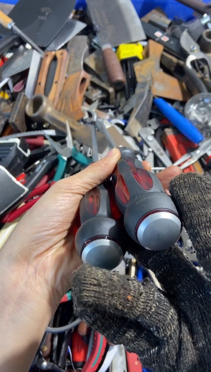胡****供五金园艺农具厨具工具闪购