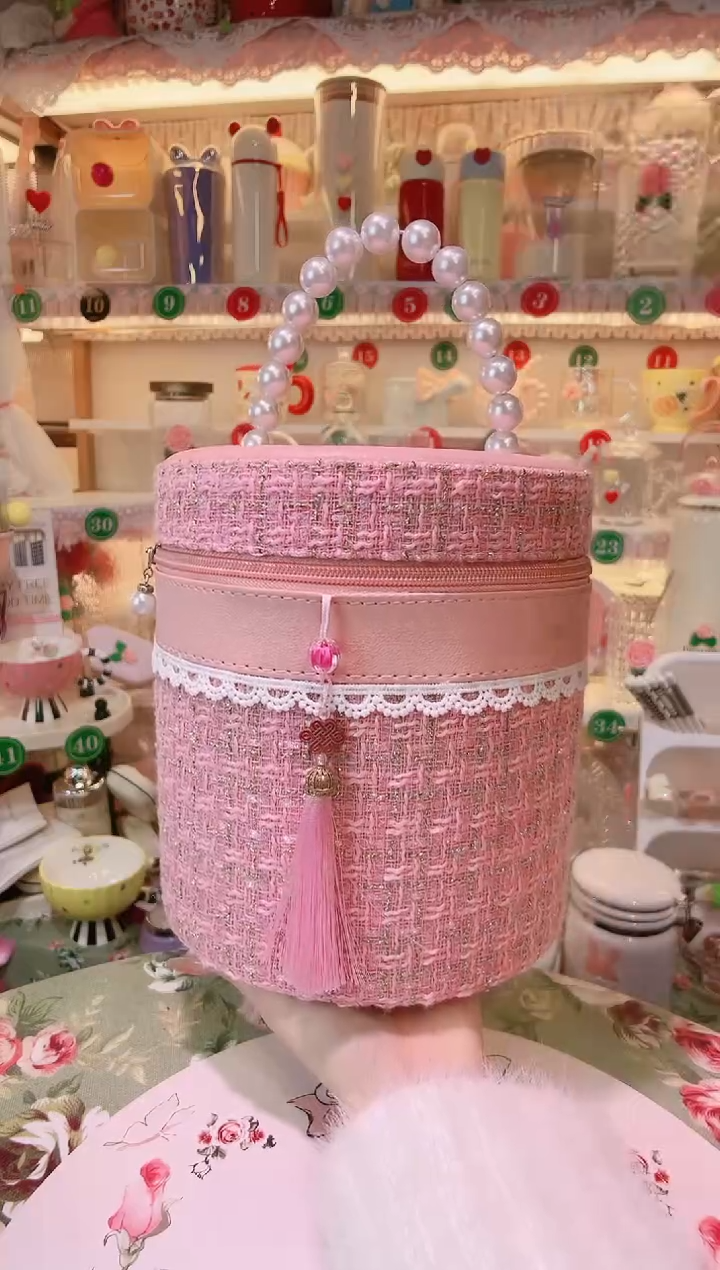 【闪购商品】摆件化妆包圆品质好，发货快，放心拍