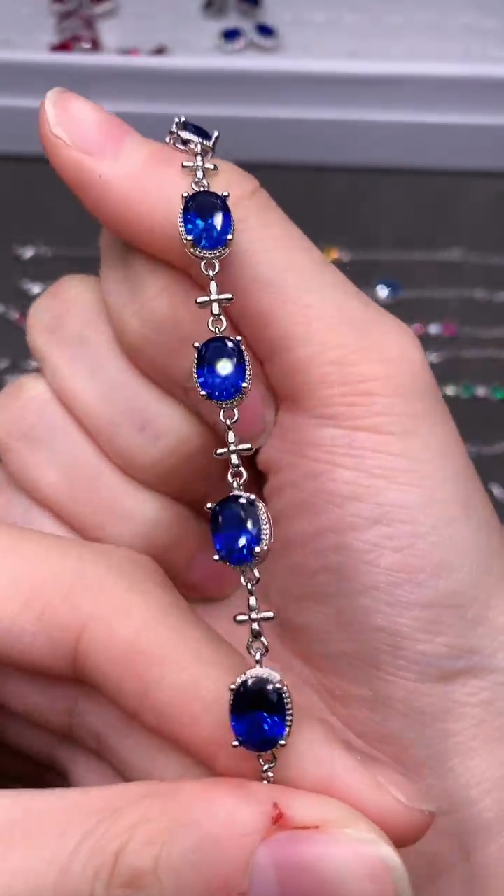 【闪购商品】蓝宝石手链银S925镶嵌····