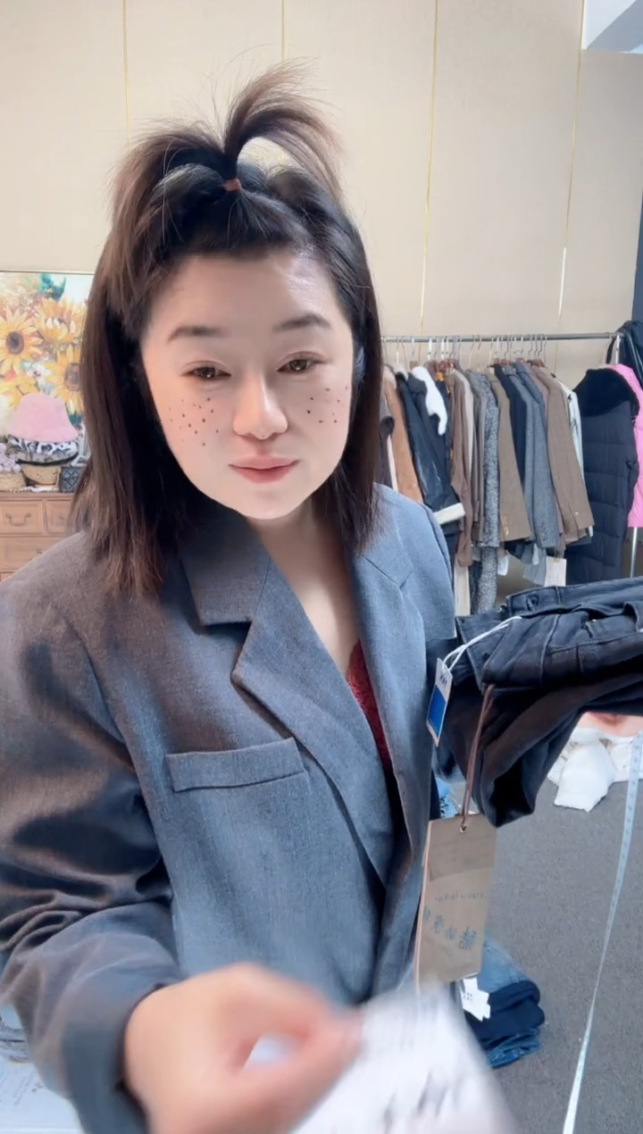 我****罐699                     