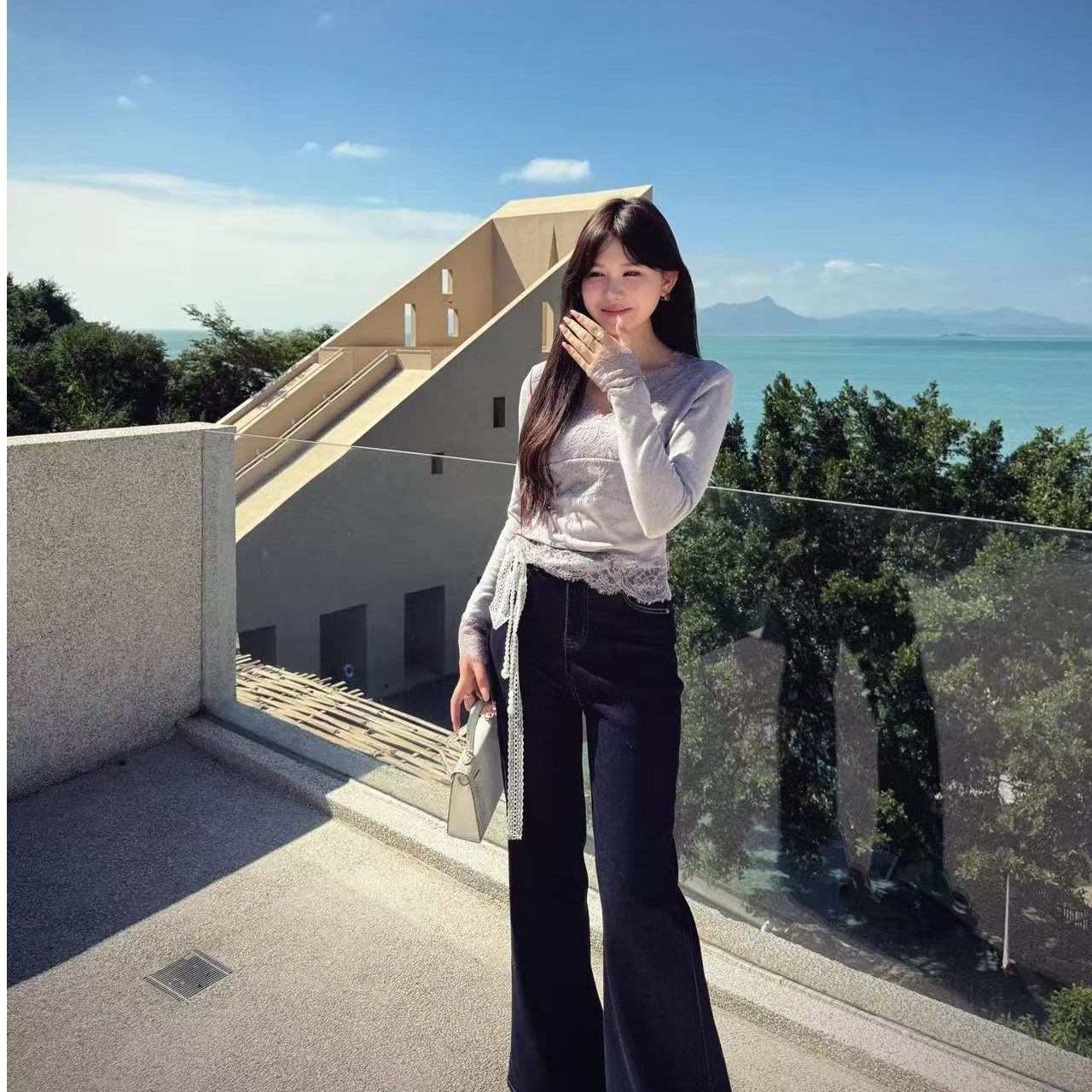 AFRESHM77【缪斯美神】蕾丝v领针织衫纯欲辣妹显瘦打底上衣R0396