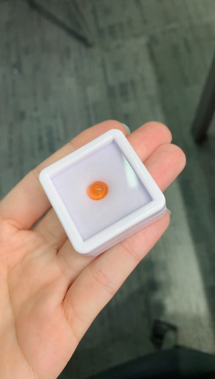 【闪购商品】石榴石（芬达石）裸石未镶嵌4.61ct 蛋面 EX