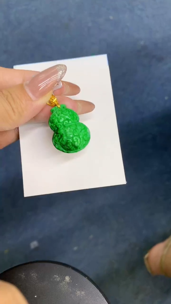 颈饰未镶嵌翡翠1