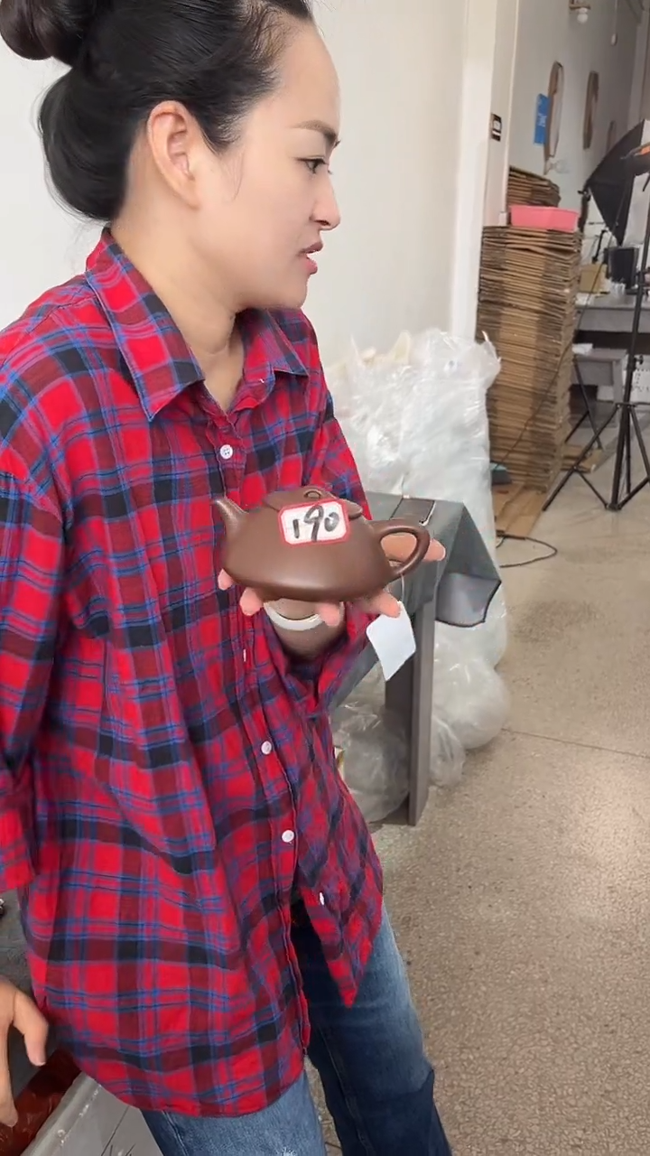 此间有佳器全手工紫砂壶190