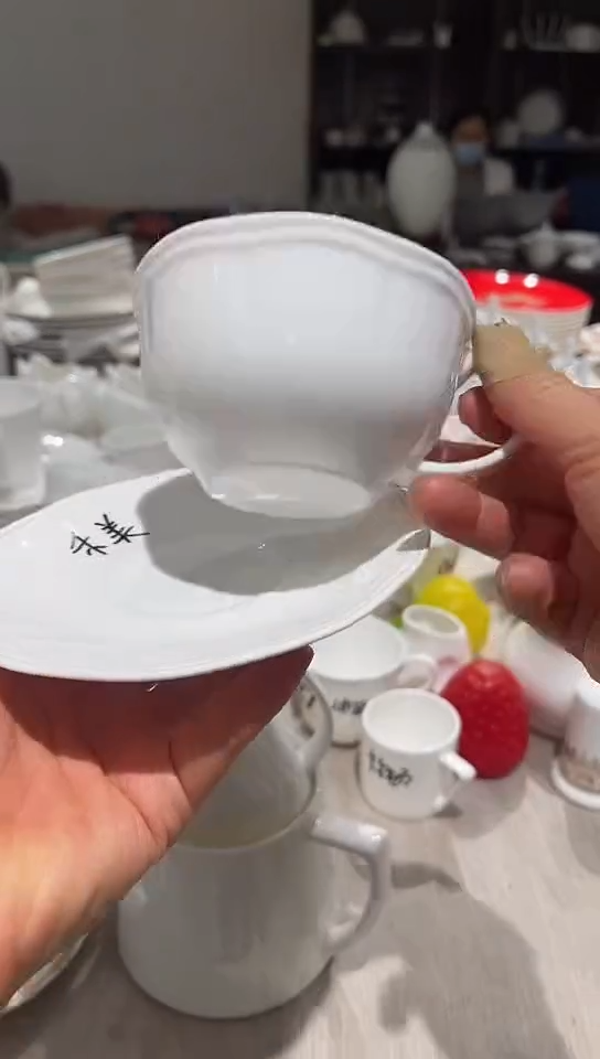 瓷白瓷咖啡杯碟隆达骨瓷