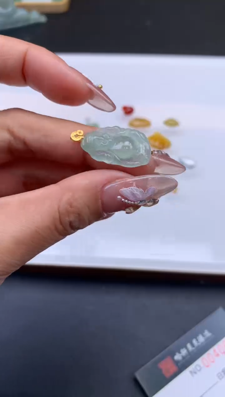 【闪购商品】翡翠挂件未镶嵌 哈轩 挂件1