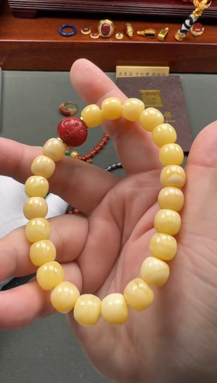 【闪购商品】蜜蜡裸石18K金镶嵌手串手串