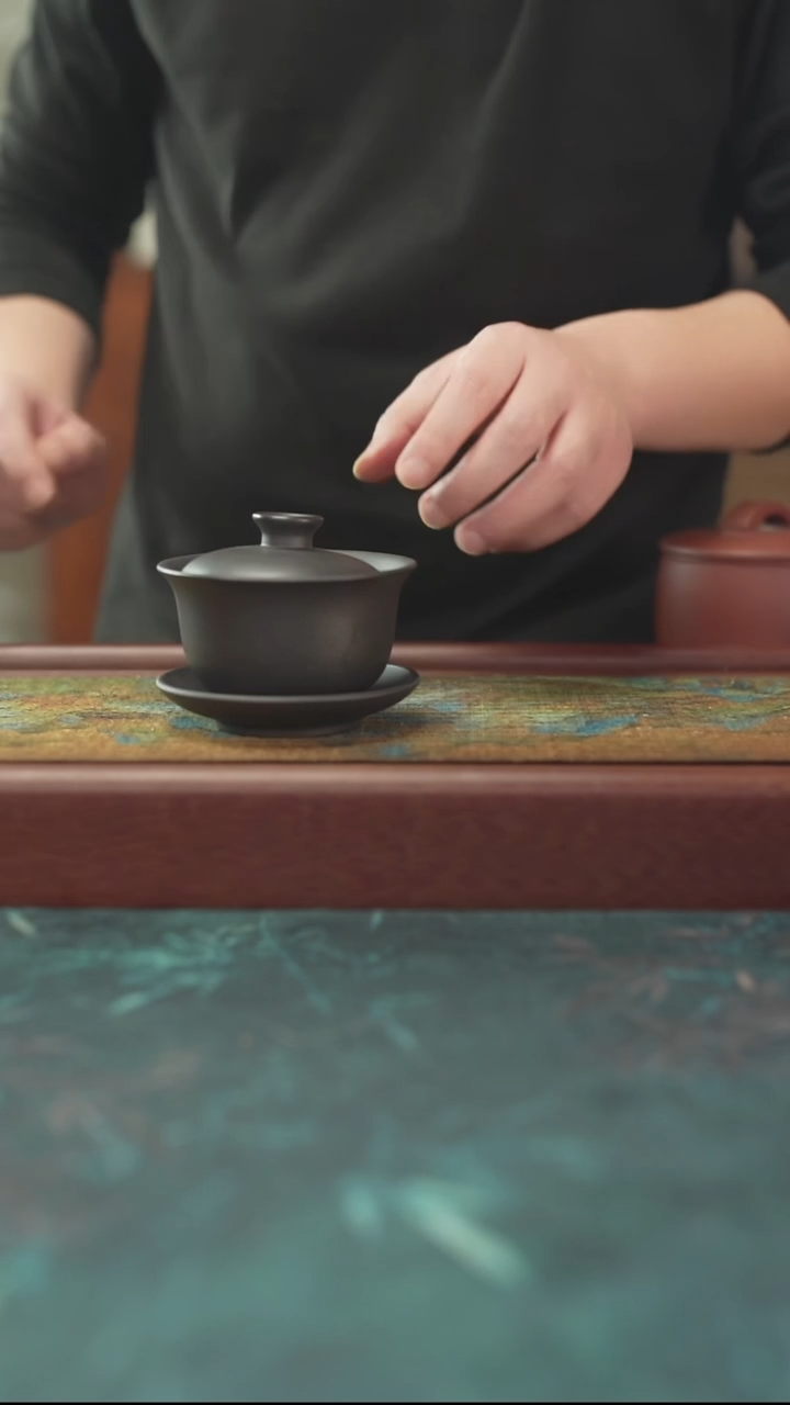 乐****）12.19  玄铁三才盖碗